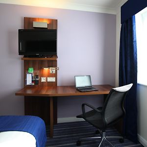 Standard Twin Room Mobility accessible